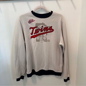 Nike Women's Cream and Navy Twins Graphic Sweatshirt